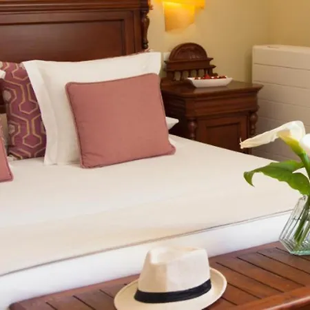 Casona De La Paca Otel