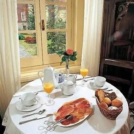 帕卡庄园酒店 3*