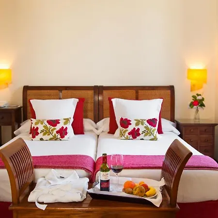 Casona De La Paca Otel 3*