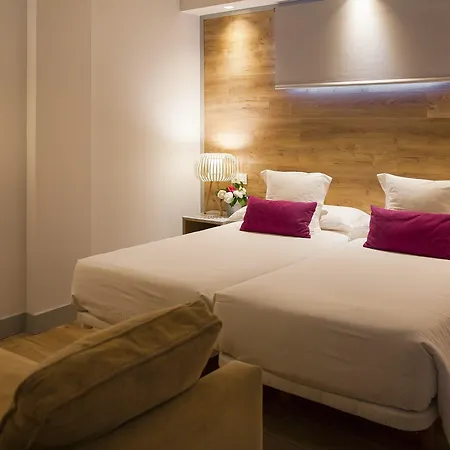 Otel Casona De La Paca 3*