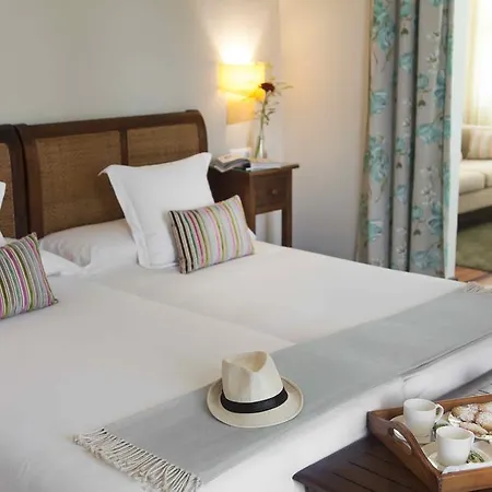 מלון Casona De La Paca 3*