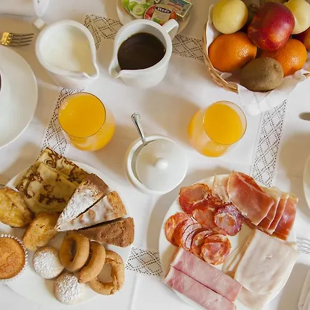 Casona De La Paca Otel 3*