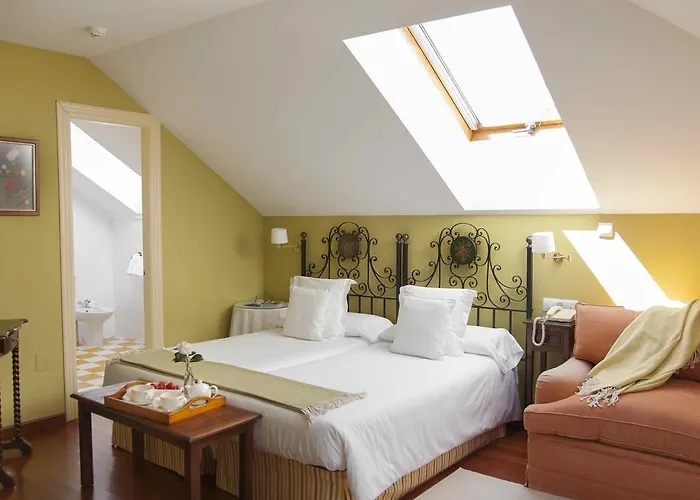 Hotel Casona De La Paca 3*